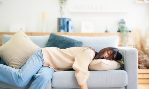 Fraqueza no corpo sem motivo aparente: o que pode ser?